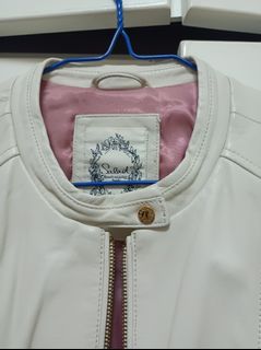 （分類：）位於 。 由 mylenebrady 提交（商品編號 1132237146，圖片 1）。簡介： 。