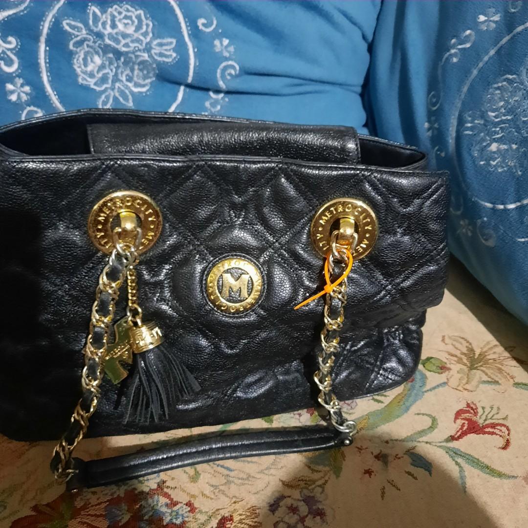 Pre loved metro city sling bag from korea, Luxury, Bags & Wallets on  Carousell
