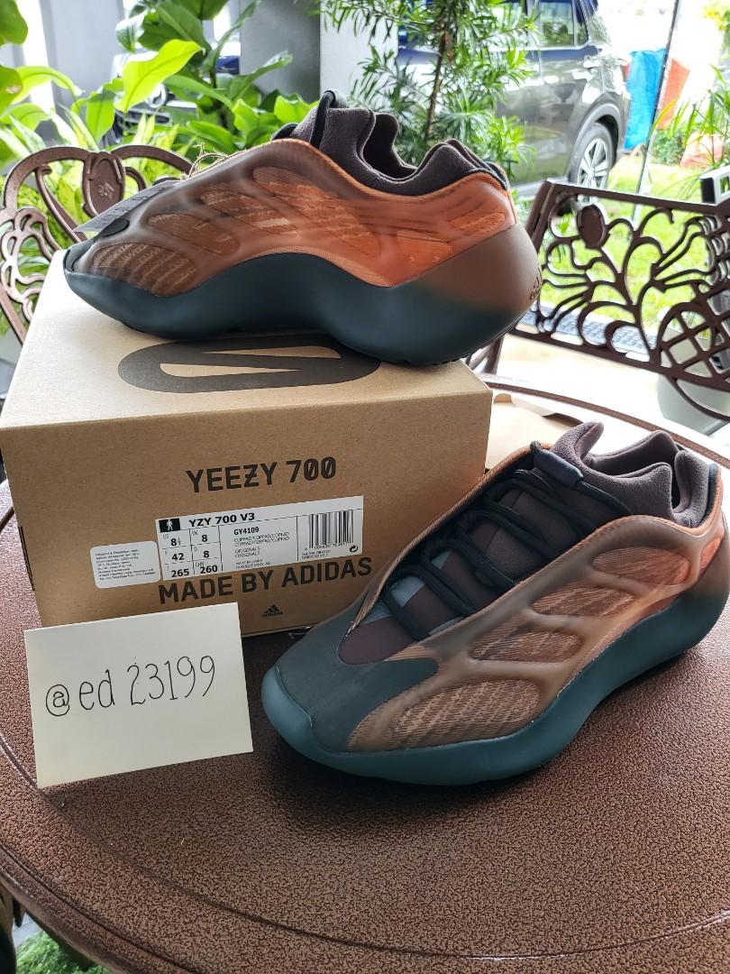 100 Original Adidas Yeezy 700 V3