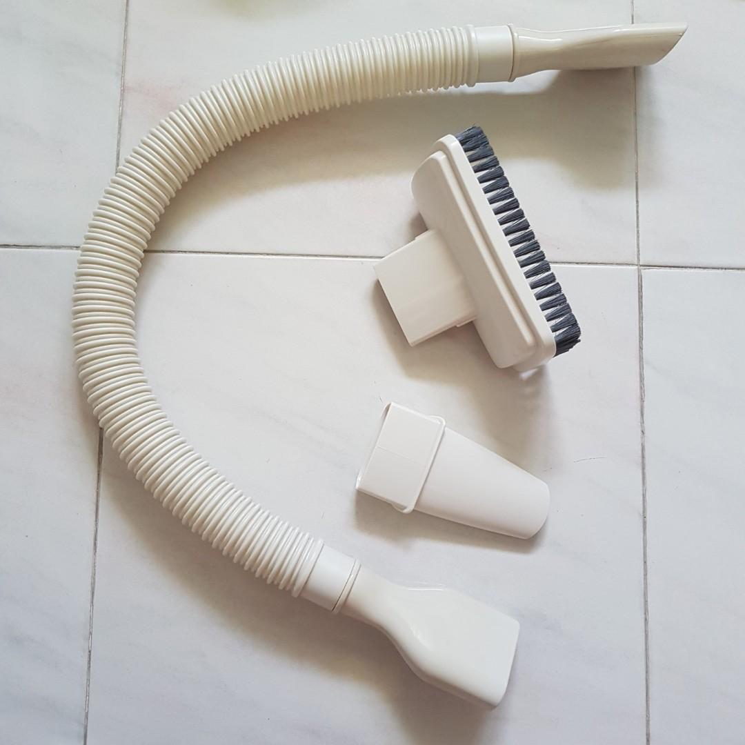 PHILIPS 900W MINIVAC CORDED VACUUM HEPA FILTER FC6130, TV & Home