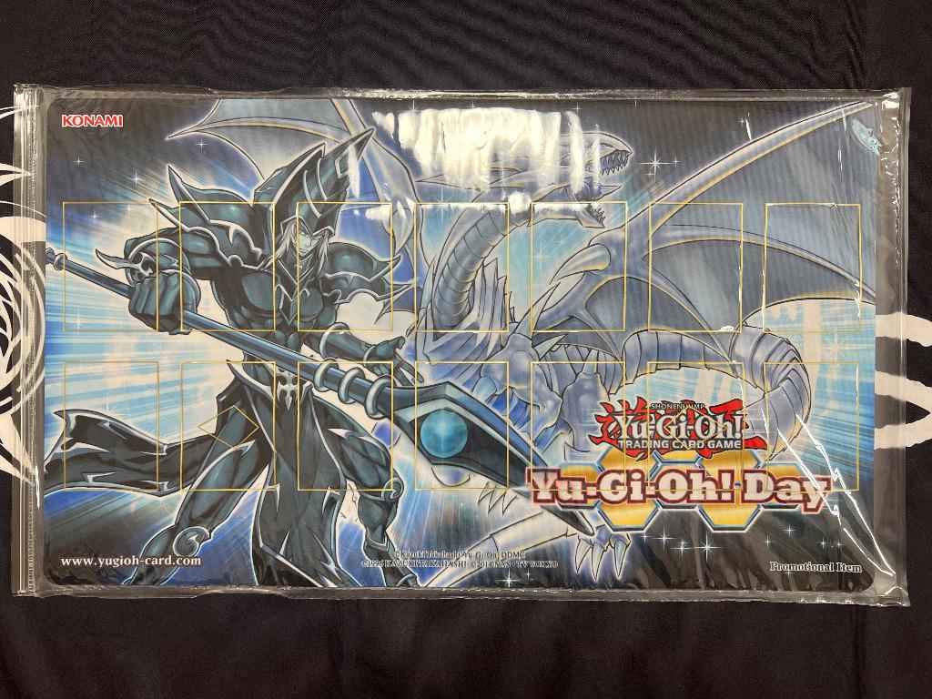[PO] Playmat Protector & Dark Magician Girl Field Center Yugioh Anime Chara Comiket Doujin Card