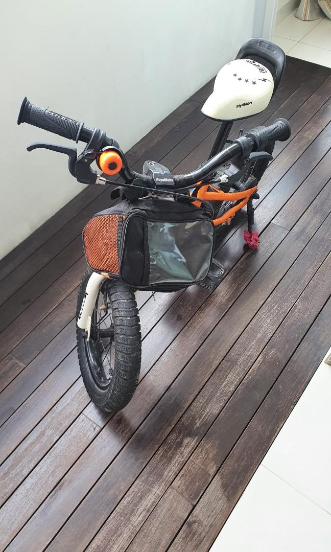 Royal Baby Freestyle 14 Inch with training wheels and extended height; Kids Bike, Sports