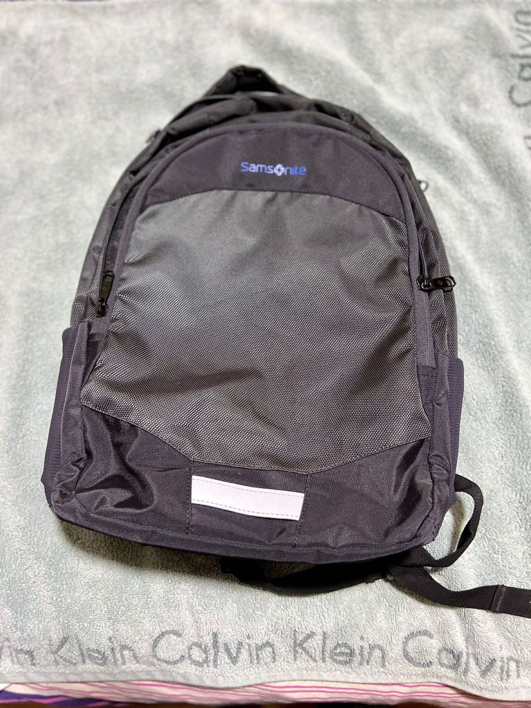 samsonite knapsack