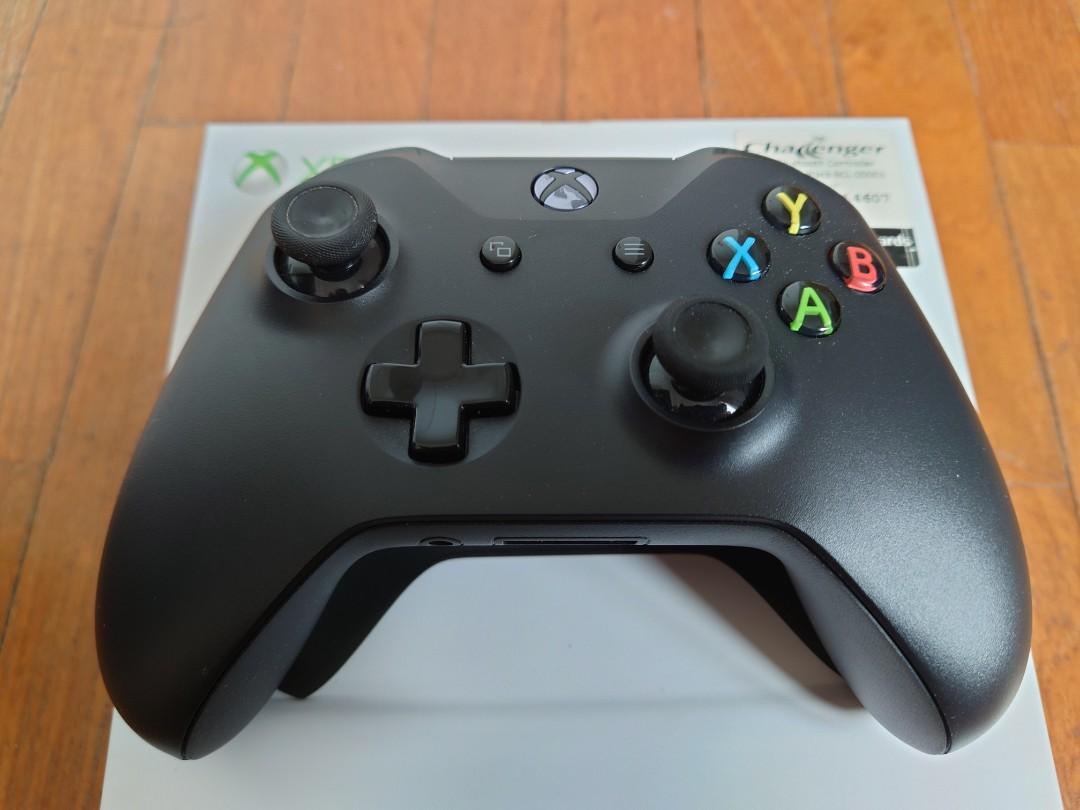 Xbox Wireless Controller (Bluetooth model, Nottingham Black), Video