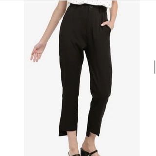 (Category: ) located in . Submitted by toomanyclothes.help (Listing ID 1132351834, Image 1). Description: .