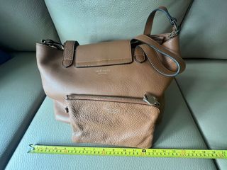 （分類：）位於 。 由 joslev 提交（商品編號 1132420572，圖片 1）。簡介： 。
