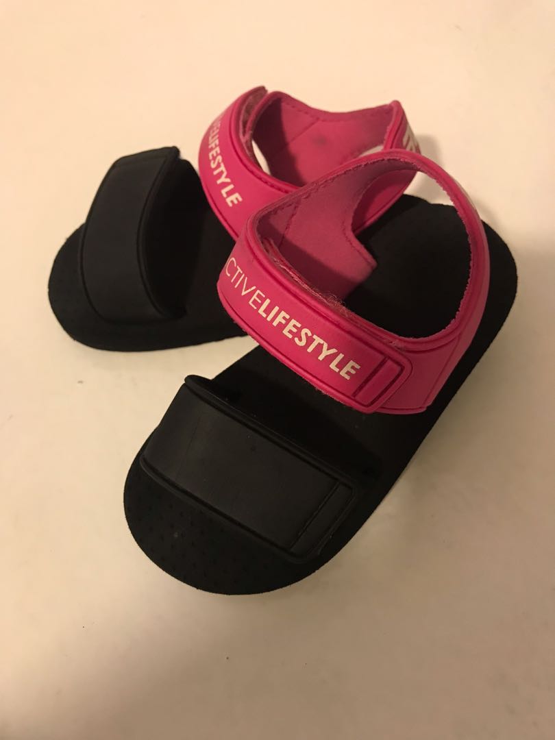 Al ikhsan girl kids sandal 17cm Babies Kids Babies Kids Fashion on Carousell