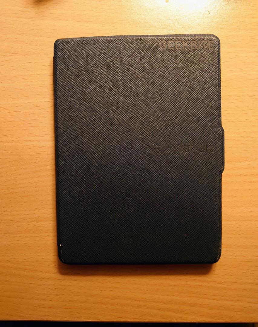 Amazon Kindle Basic 2 (Category: E-Readers) located in Singapore. Submitted by glock357 (Listing ID 1132540055, Image 2). Description: *FIXED PRICE* 2016 Model: G000K9( No Backlight) Item is in verygood working condition... will be fully refunded if it's faulty Please chat only if u are willing to pay my asking price Will only be replying late afternoon as mornings are busy Thank u.