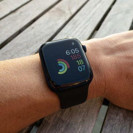 Apple Watch 4 Space Grey 44mm GPS Men s Fashion Watches