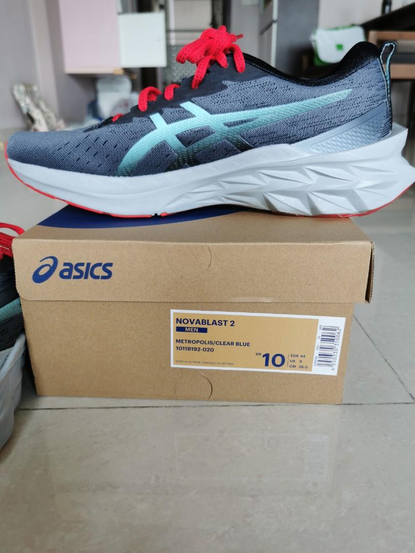 Asics Novablast 2, Men's Fashion, Footwear, Sneakers on Carousell