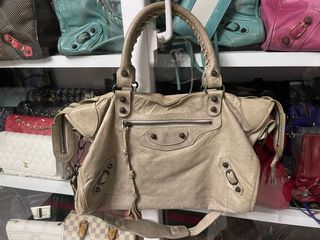 (Category: ) located in . Submitted by xtin605 (Listing ID 1132498363, Image 1). Description: .