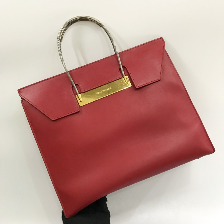 Balenciaga cable store flap shopper