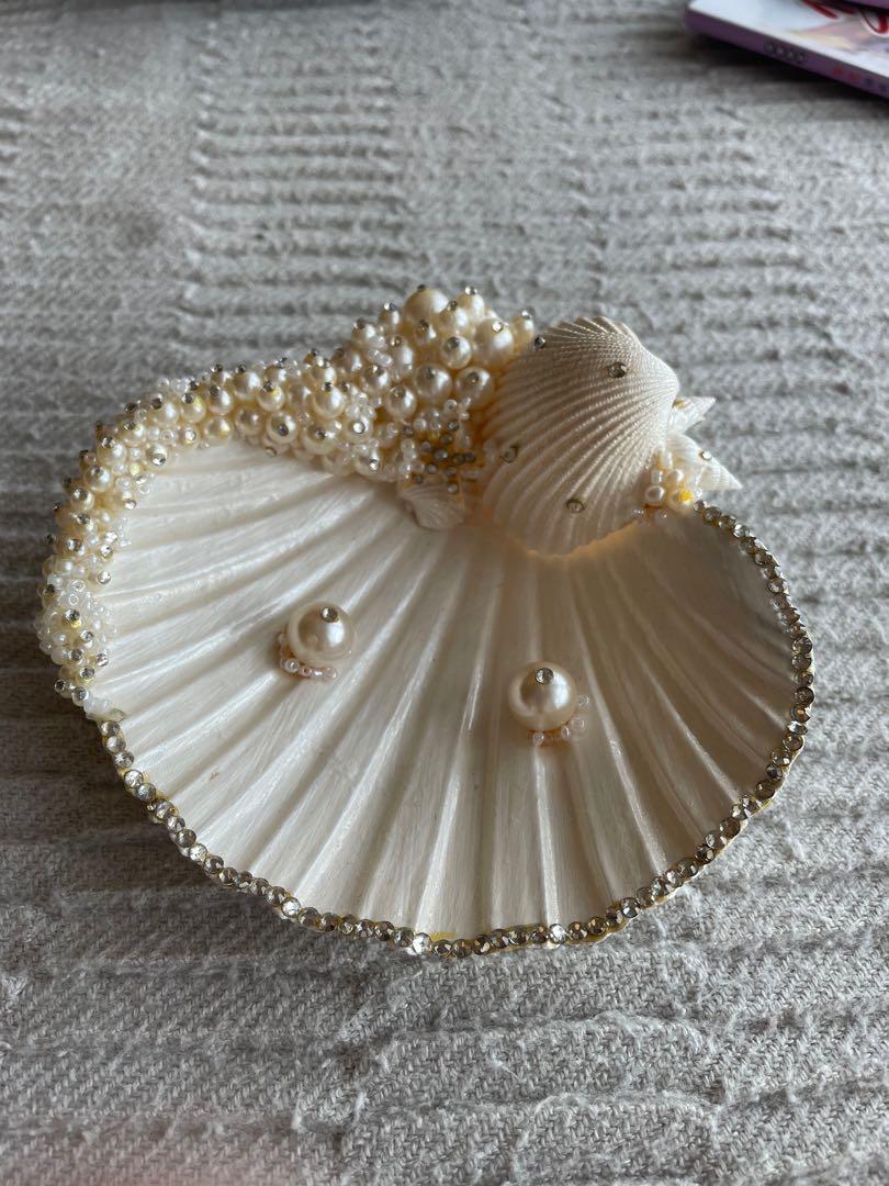 Shell ring holder outlet