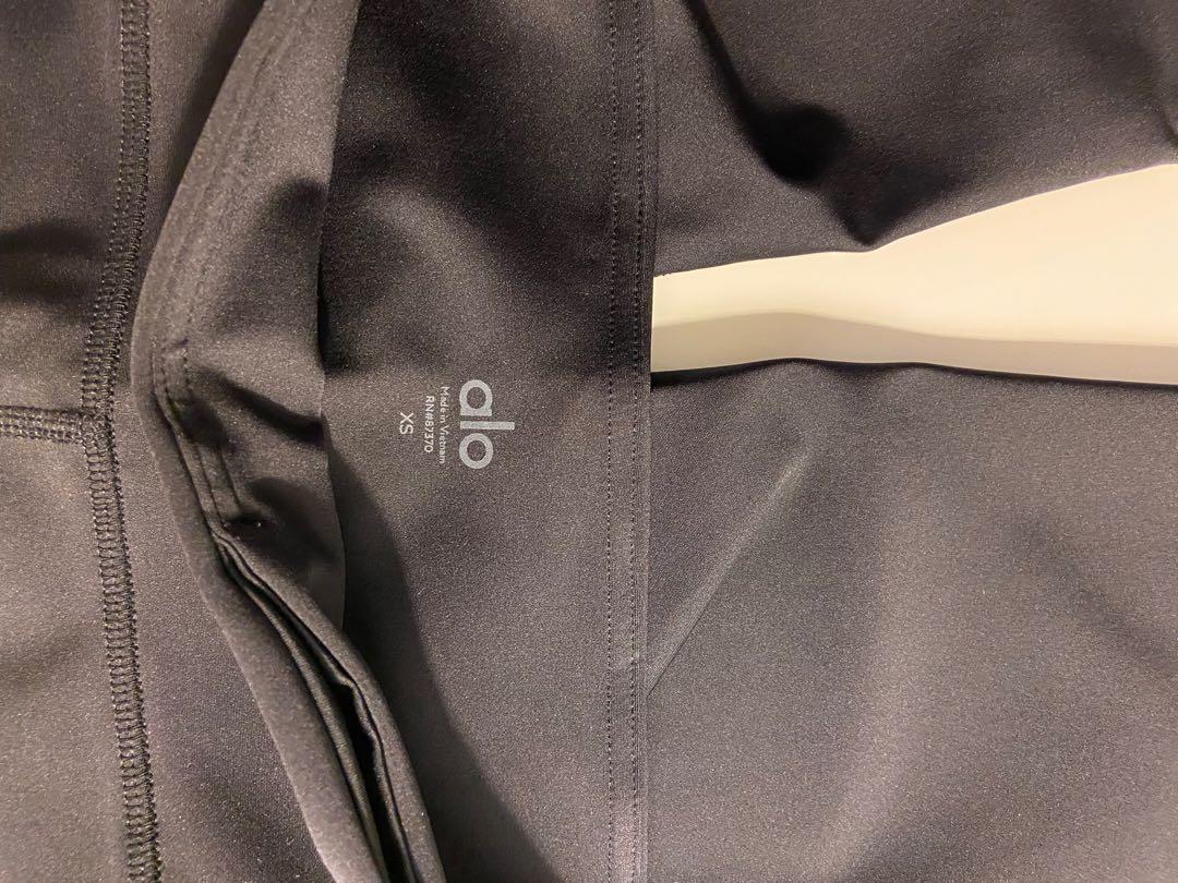 Brand Alo Yoga Colour All Black Fit Mid to High Rise. Condition New with Tags Size XS NWT Alo Yoga Tech Lift Airbrush Legging Black Women s Fashion Clothes on Carousell