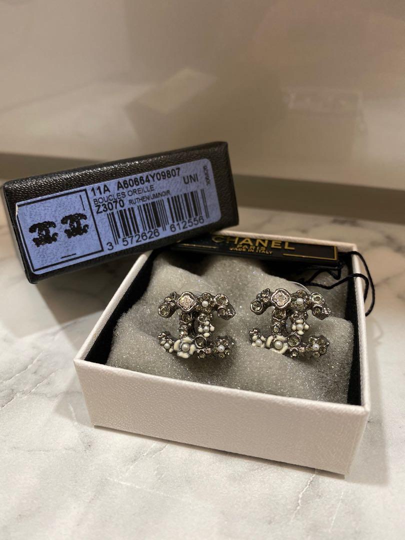 Almost BNIB Chanel Ear Cuffs, Luxury, Accessories on Carousell