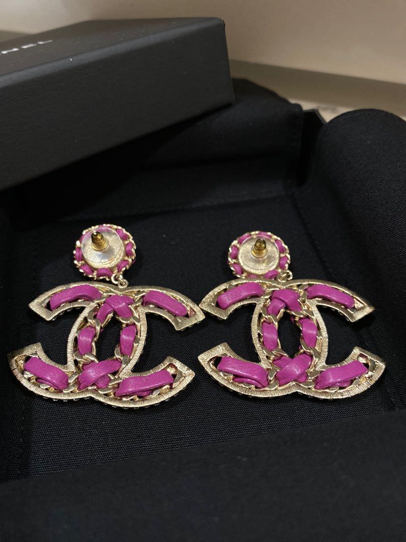 Chanel style pink blue gold earrings earrings Chanel ladies Japanese  high-end second-hand vintage jewelry - Shop Mr.Travel Genius Antique shop  Earrings & Clip-ons - Pinkoi