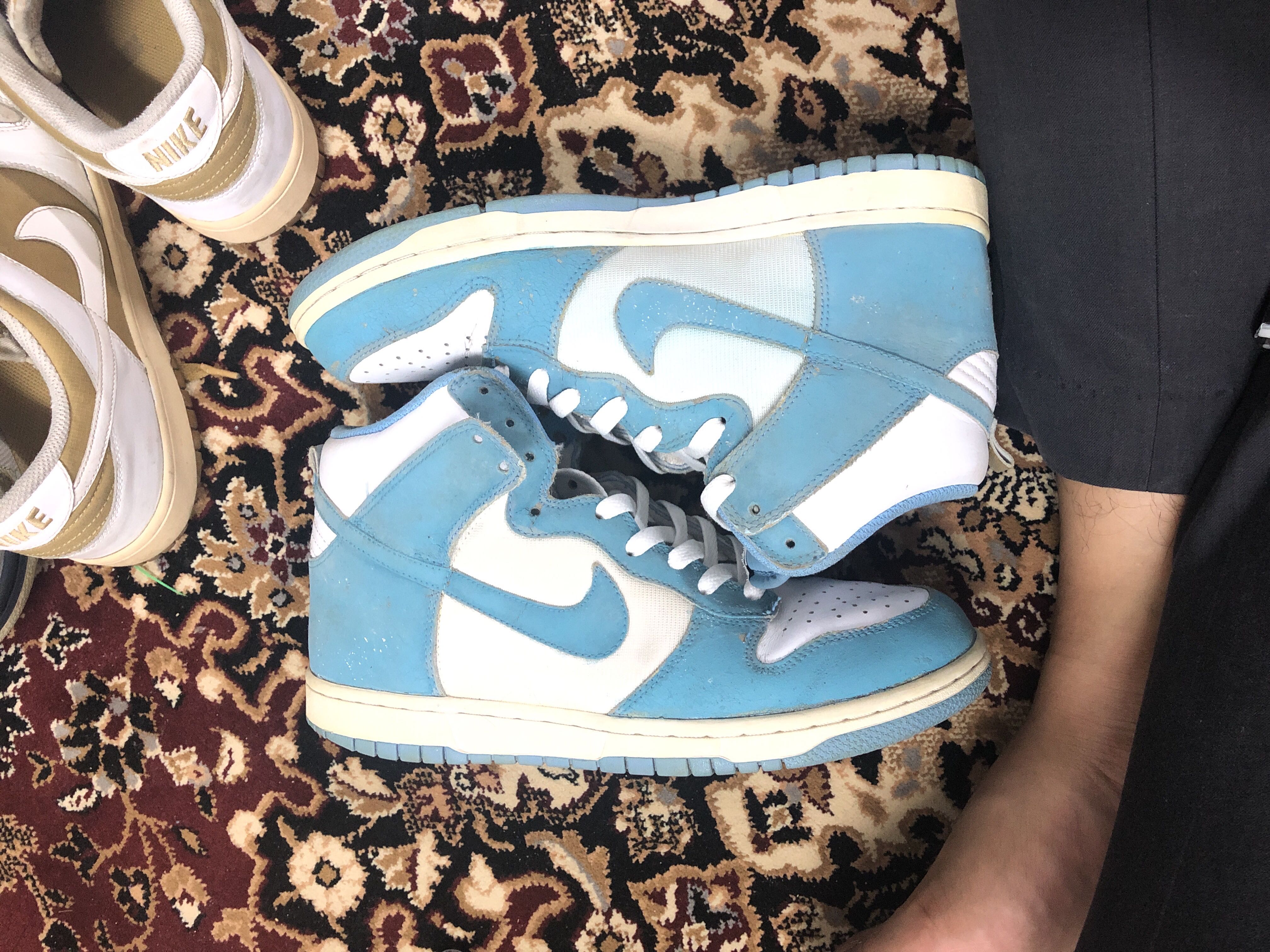 Dunk high university blue top