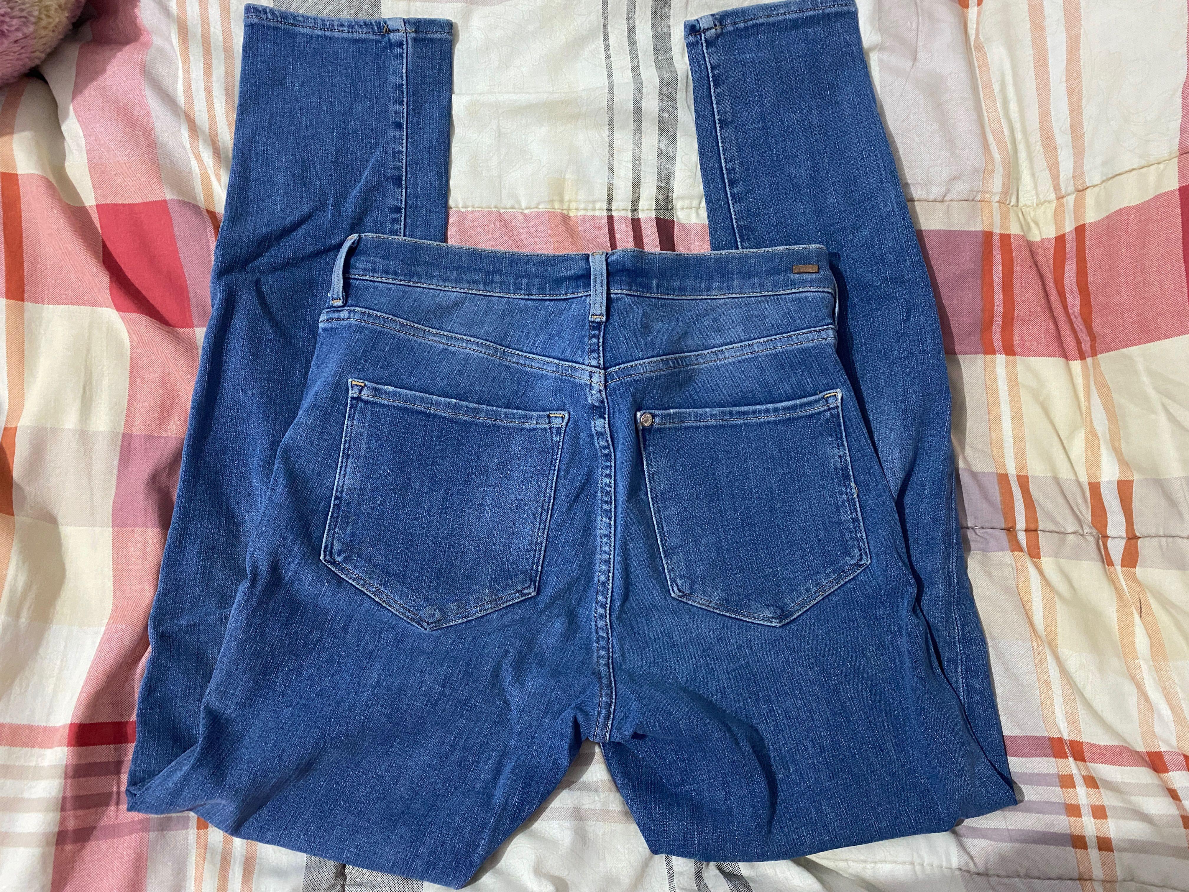 H&M Skinny Ankle Jeans (Category: Jeans) located in Las Pinas. Submitted by chicky_nini (Listing ID 1132509598, Image 2). Description: Price negotiable Fits 29-30 in waist Stretchy.