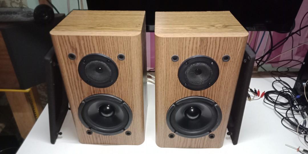 KLH Series 1000 MODEL AV2000 Bookshelf Speakers Audio Soundbars