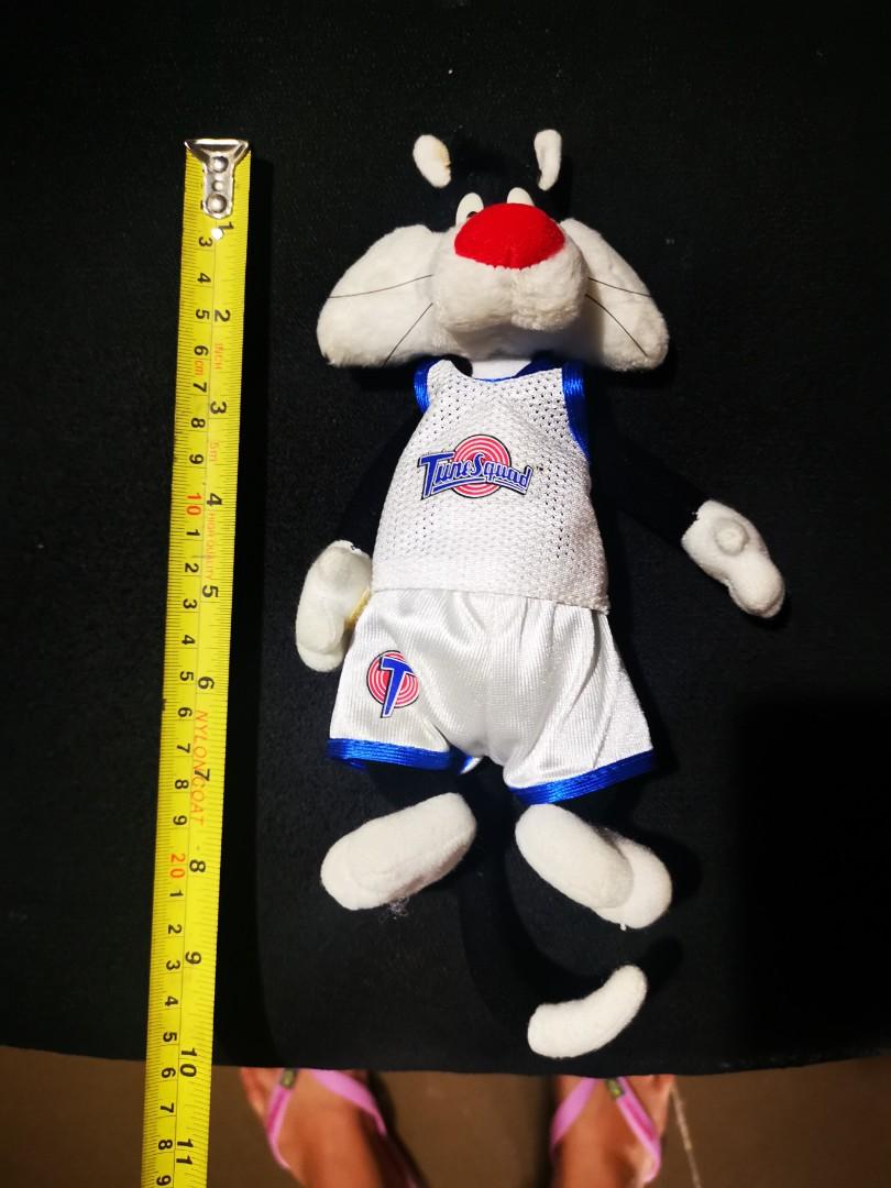 Looney toons plush, Hobbies & Toys, Toys & Games on Carousell