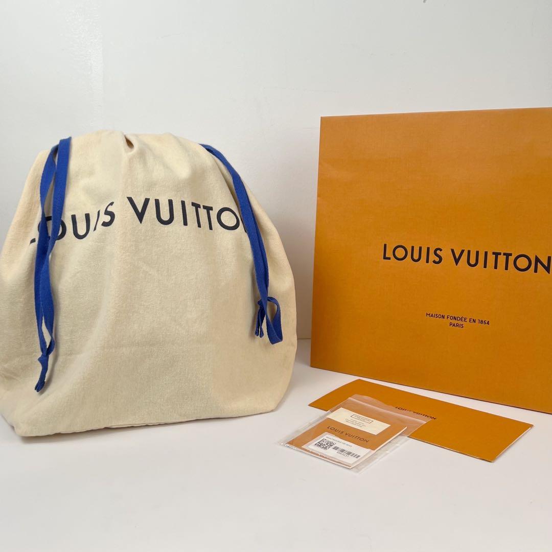 Louis Vuitton LV Montsouris NM Monogram Backpack (Category: Luxury Bags & Wallets) located in Paranaque City. Submitted by sugahmomma (Listing ID 1132480960, Image 2). Description: Louis Vuitton Monogram Monstouris NM SKU M43431 ✨Authentic and Genuine, RARE limited edition piece, Sold out and discontinued From my personal collection ✨9.5/10 Gently worn. Perfect corners, glazing and structure. Interior is very clean. Light patina on vachetta leath