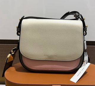 （分類：）位於 。 由 ppp_t 提交（商品編號 1132525253，圖片 1）。簡介： 。