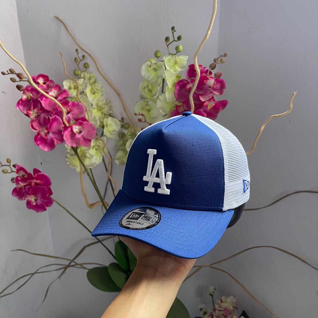 New era hotsell dodgers trucker hat
