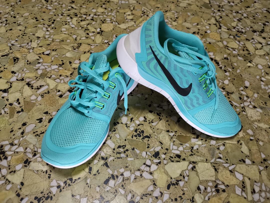 New Nike lady running shoes size 9 Women s Fashion Footwear Sneakers on Carousell