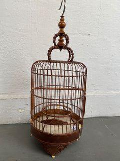 Puteh cage