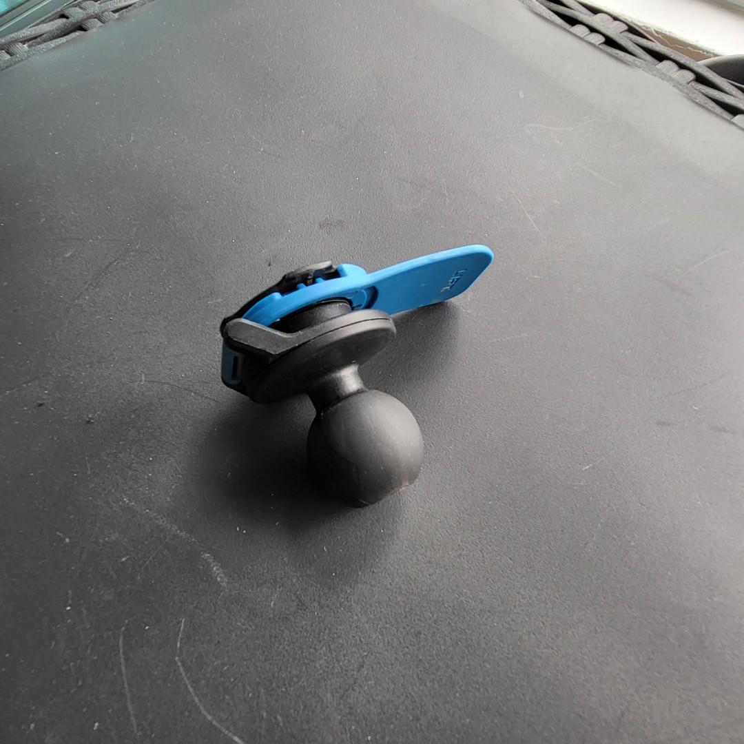 Quadlock mount rammount ball adapter, Sports Equipment, Bicycles