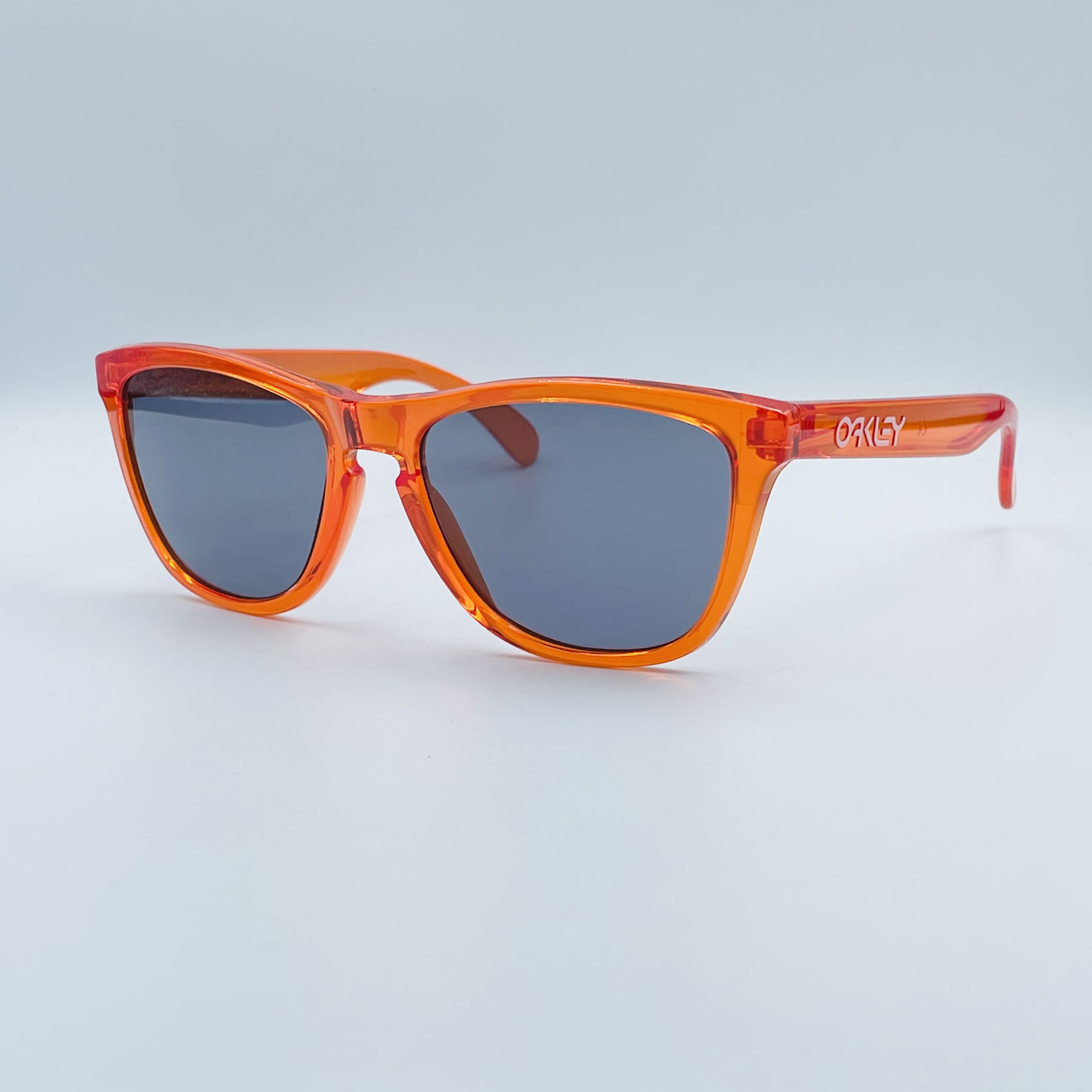 Oakley deals frogskins orange