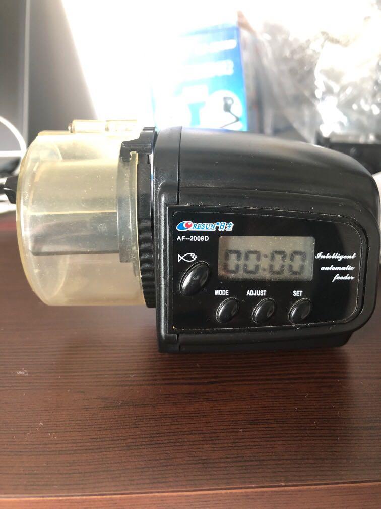 RESUN AF-2009D auto feeder, Pet Supplies, Homes & Other Pet Accessories ...