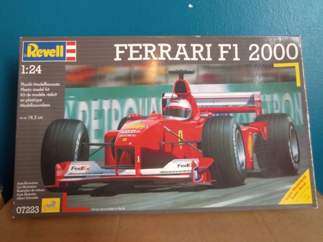 Revell Ferrari F1 2000 1 24 Hobbies Toys Toys Games on Carousell