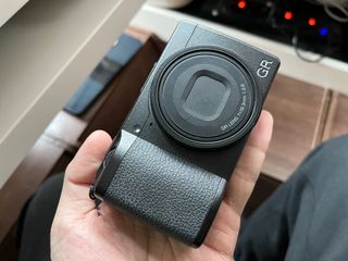 （分類：）位於 。 由 ackermans 提交（商品編號 1132435361，圖片 1）。簡介： 。