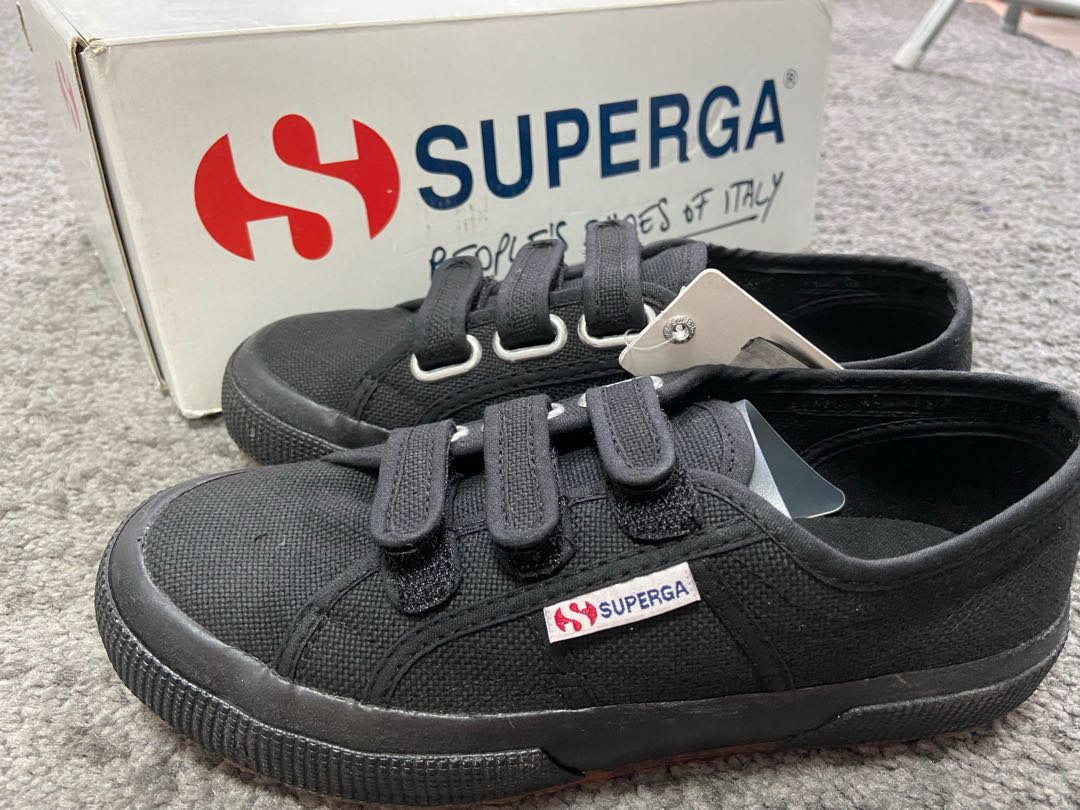 bugis superga