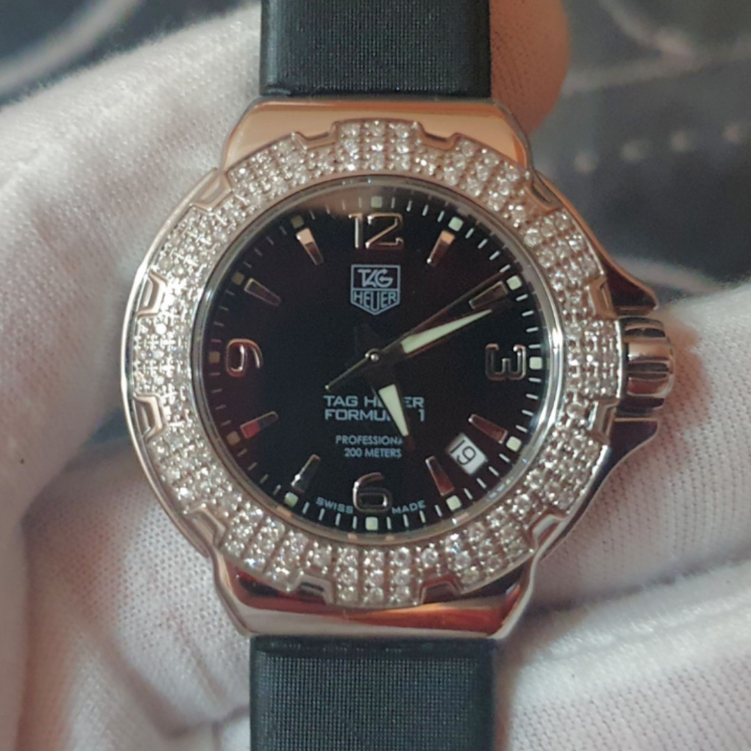 Tag formula 1 diamond hot sale watch