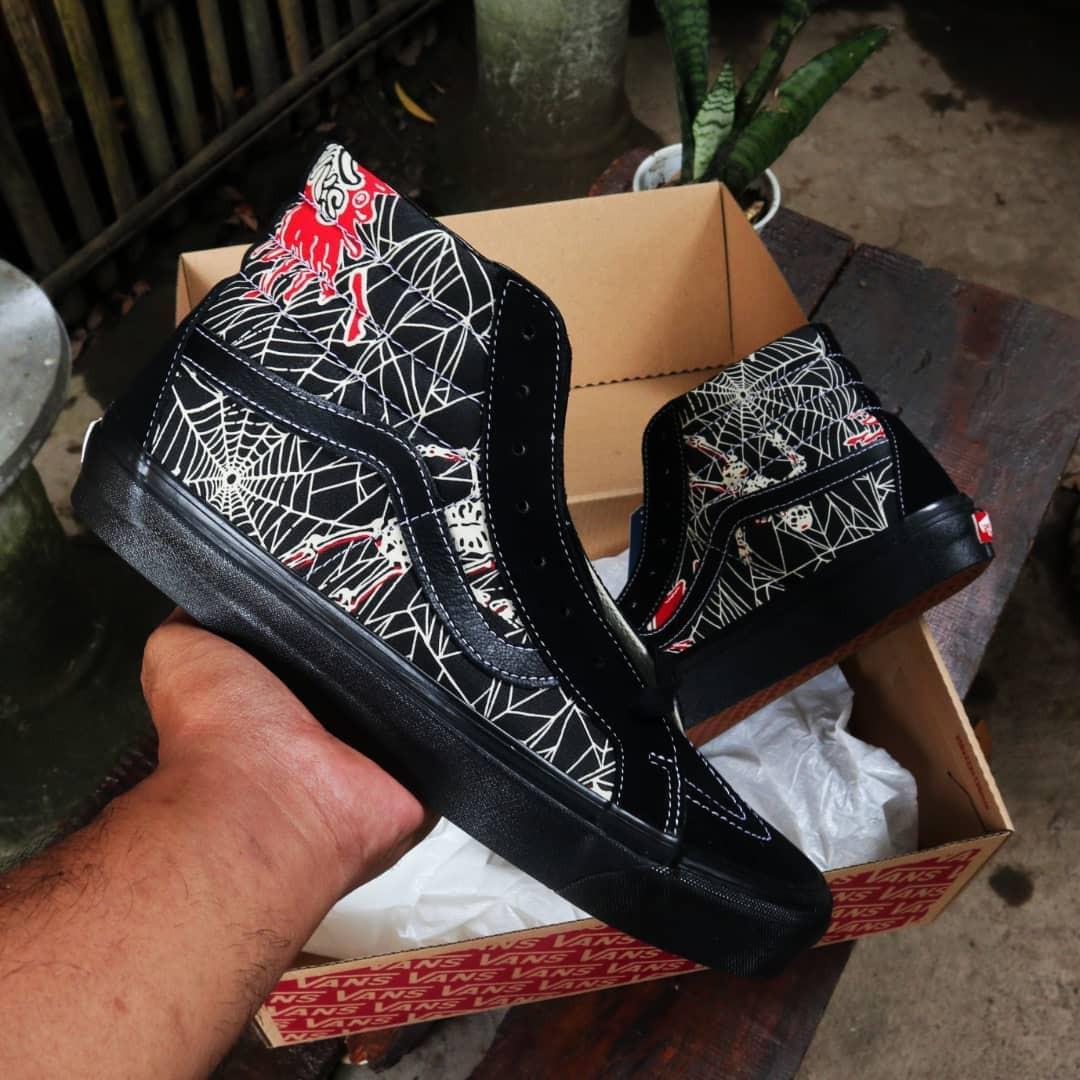 Vans Sk8 Hi 38 DX Anaheim Factory OG Black Spider Web, Fesyen Pria