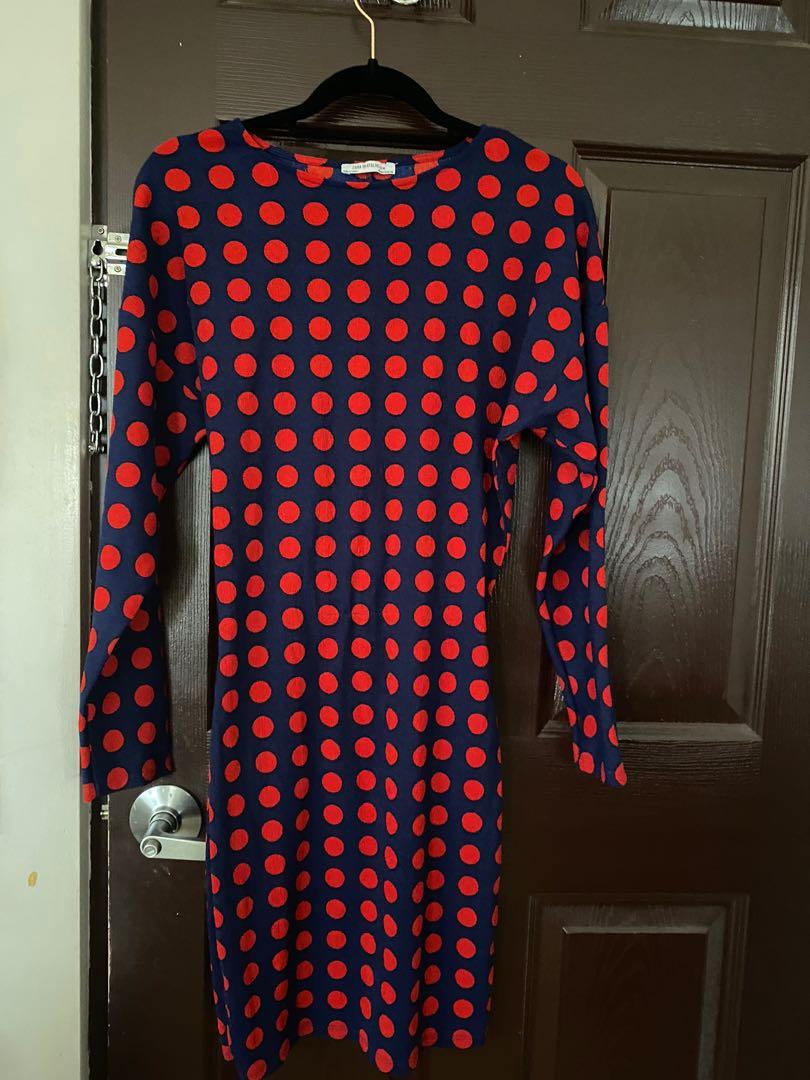 Zara Polka dress (Category: Dresses) located in Manila. Submitted by meltsy (Listing ID 1132412888, Image 1). Description: Zara trafaluc polka blue and red dress Falls about 2 inches below the knee. I’m 5’2 for reference. Semi stretchable Bust approx 34 inches Waist approx 26 inches Length 37 inches RFS: Not using anymore.