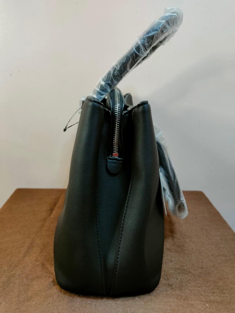 Guess freja crossbody bag store