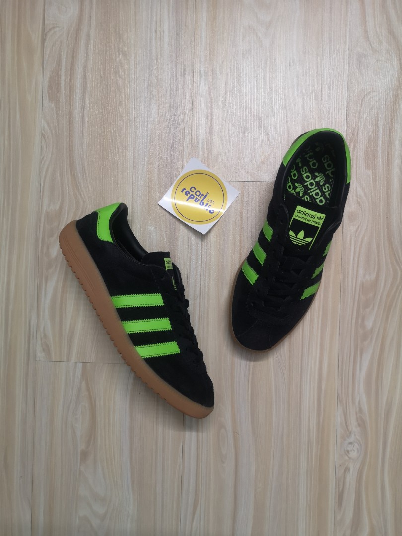 Adidas bermuda hot sale black green