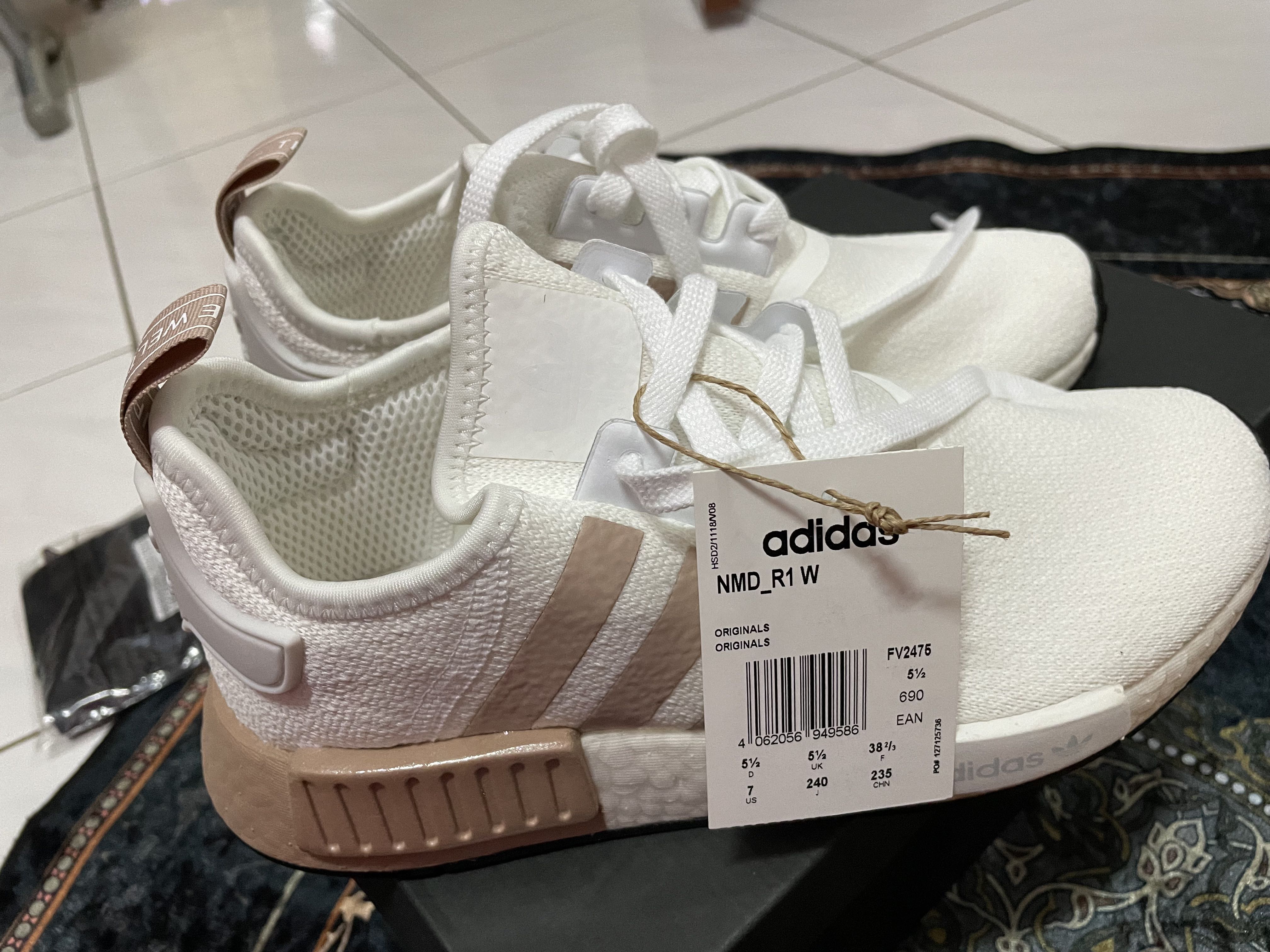 Adidas NMD R1 Women Shoes, Women's Fashion, Footwear, Sneakers on Carousell