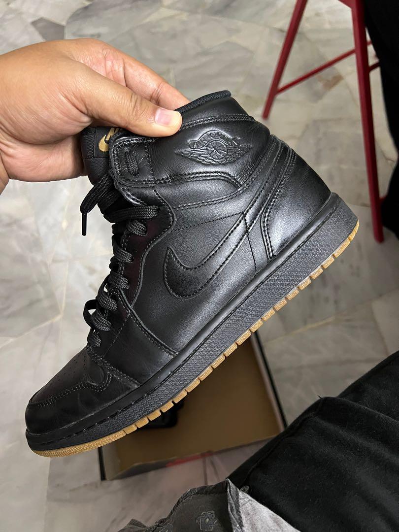Air jordan 1 high OG Black Gum Men s Fashion Footwear