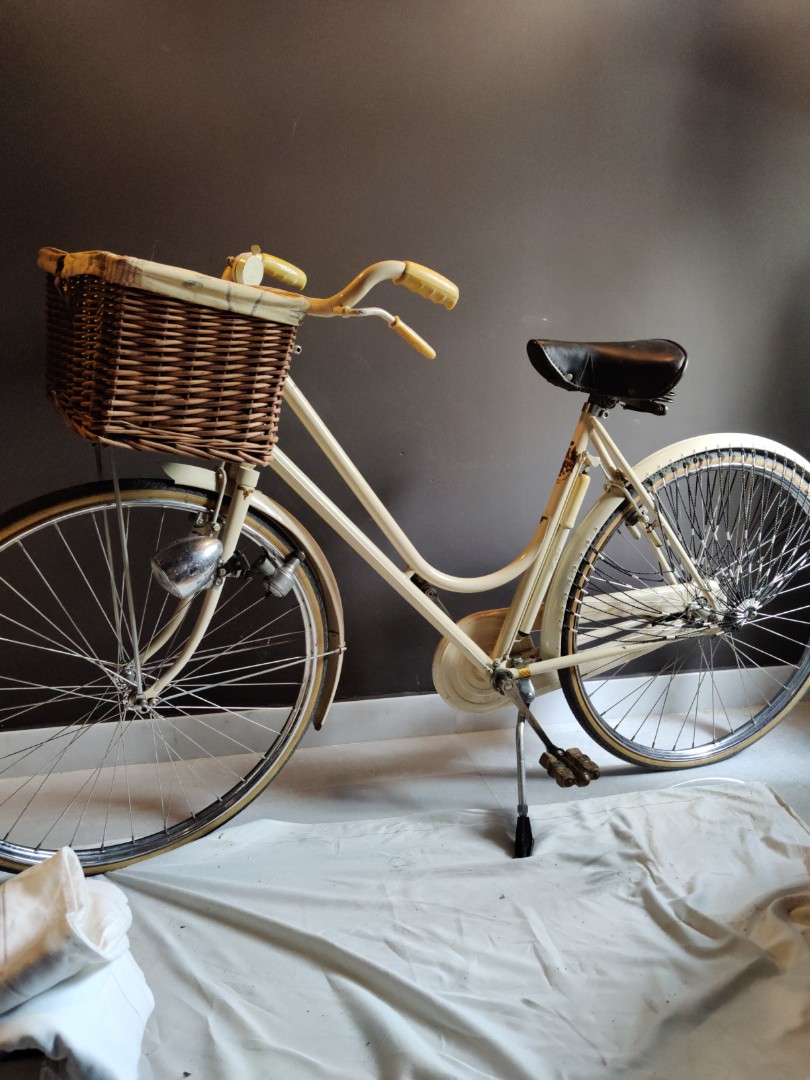Bianchi Lusso 1920s Italian old ladies bicycle Sports Equipment