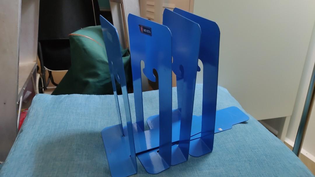 Book Divider/Stand Blue, Hobbies & Toys, Stationery & Craft, Stationery