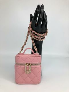 （分類：）位於 。 由 chanelcclove 提交（商品編號 1129142939，圖片 1）。簡介： 。