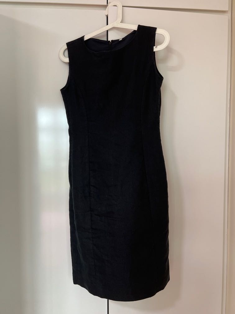 Classic black dress (Muji), Women's Fashion, Dresses & Sets, Dresses on ...