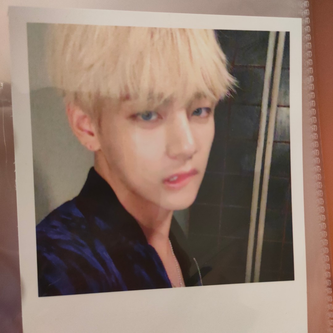 Fast Deal 8 BTS V WINGS PHOTOCARD, Hobbies & Toys, Memorabilia