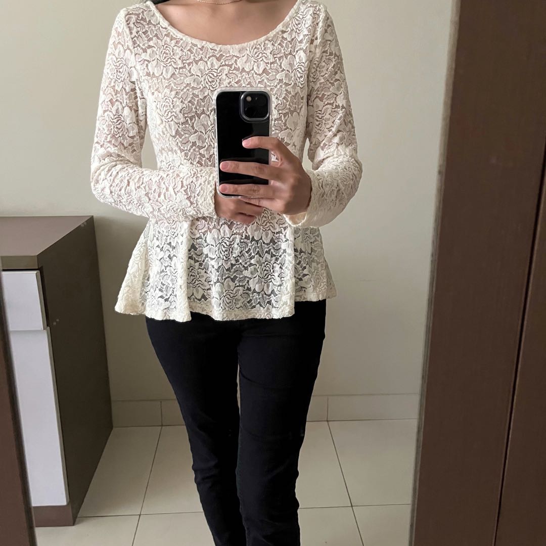 H\u0026M Off White Lace Peplum Top, Fesyen 