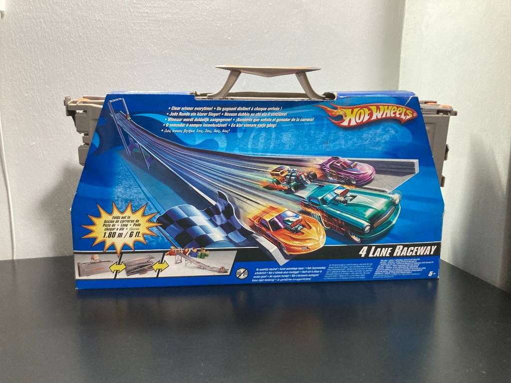 Hot wheels 4 lane raceway on sale