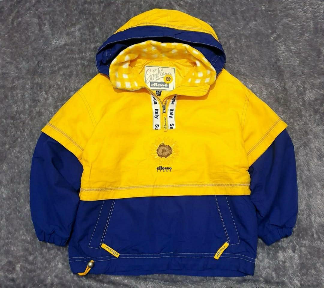JAKET THRIFT VINTAGE BRANDED ELLESSE 